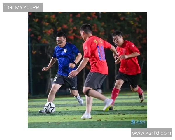 足球明星亲授线下踢球技巧与训练方法助你提升球技的完美体验 足球明星亲授线下踢球技巧与训练方法助你提升球技的完美体验